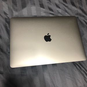 MacBook Pro 13 inch.